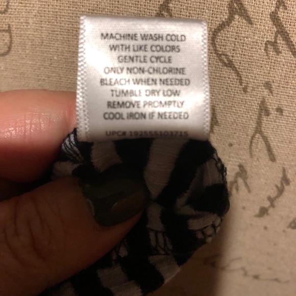 Striped Women’s top - Picture 4 of 4